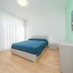 Apartment Guesthost - *