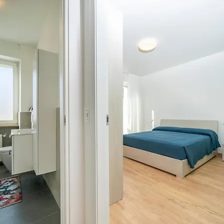 Guesthost - * 우디네